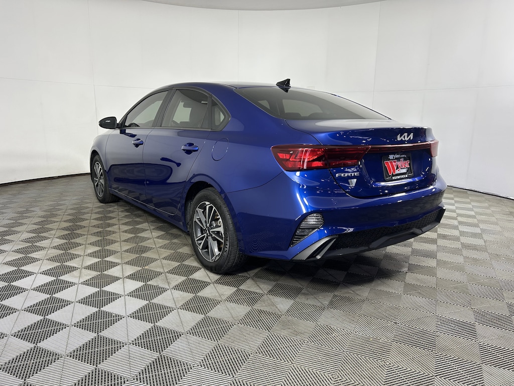 Used 2024 Kia Forte LXS IVT Sedan