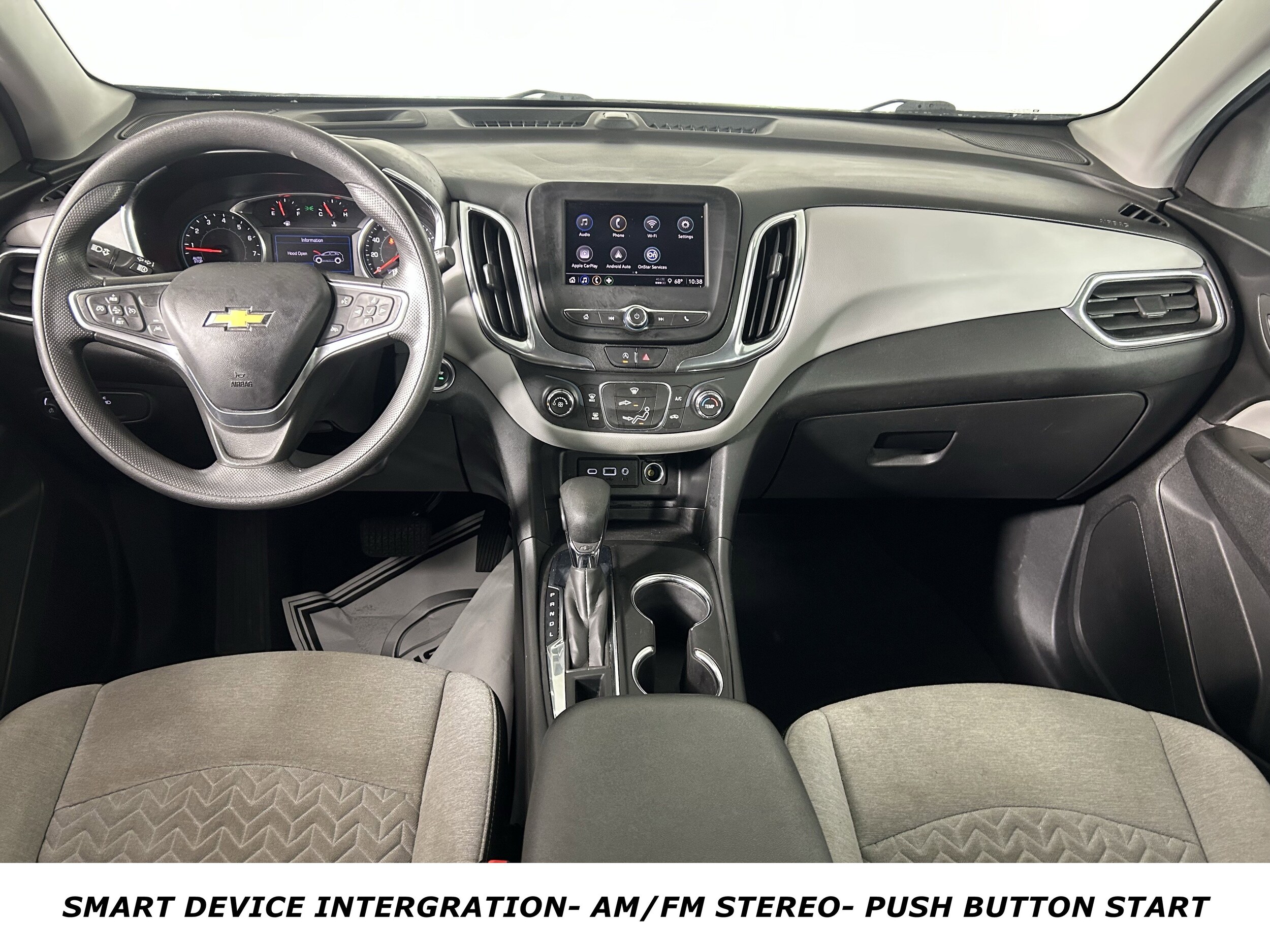 2023 Chevrolet Equinox LS photo 2