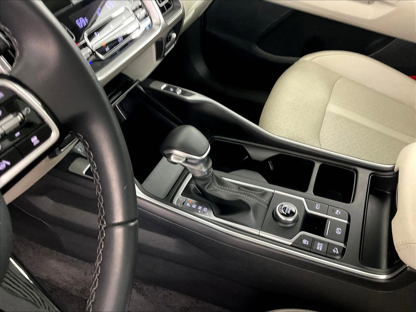2023 Kia Sorento EX - Photo 18