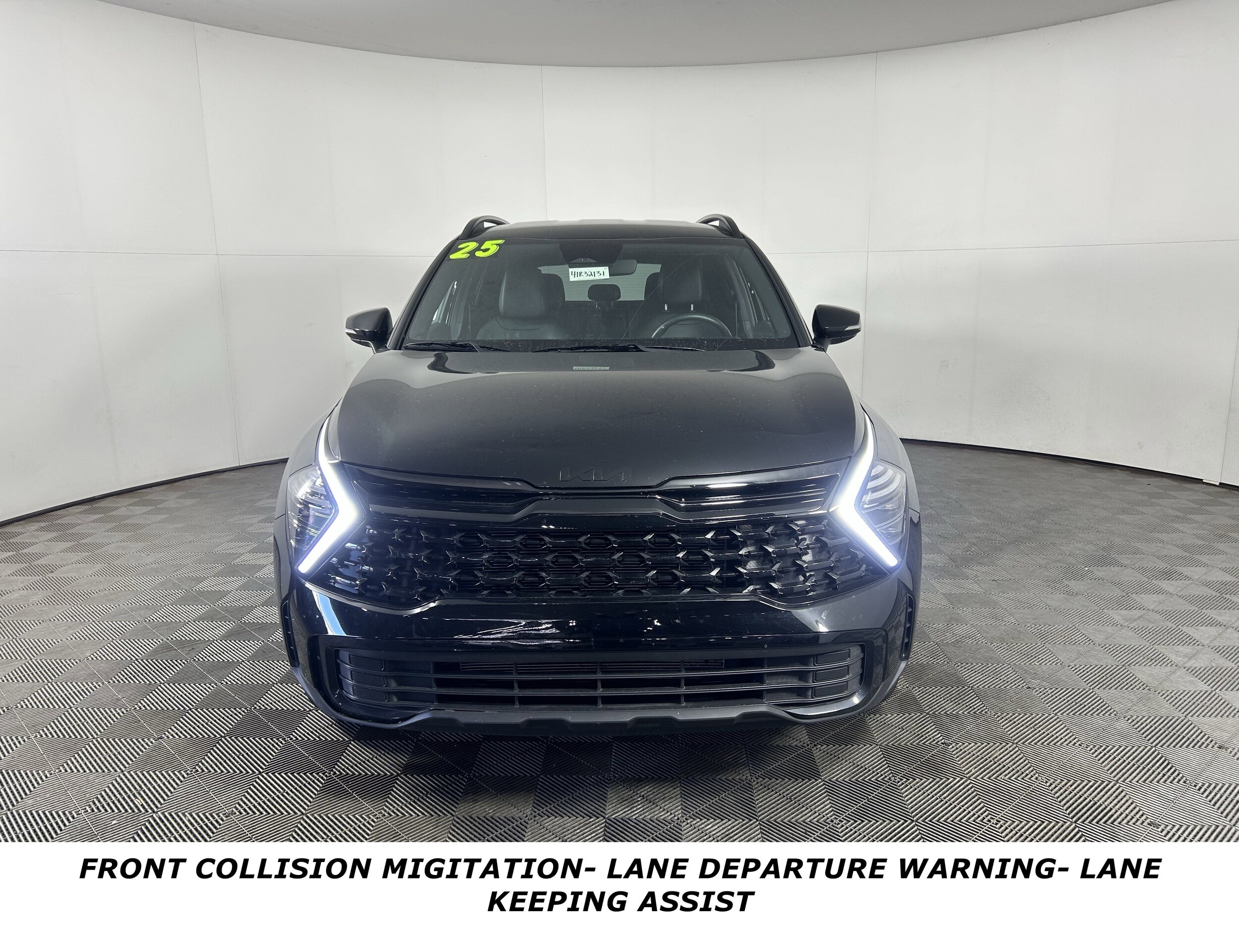 2025 Kia Sportage X-Line photo 2