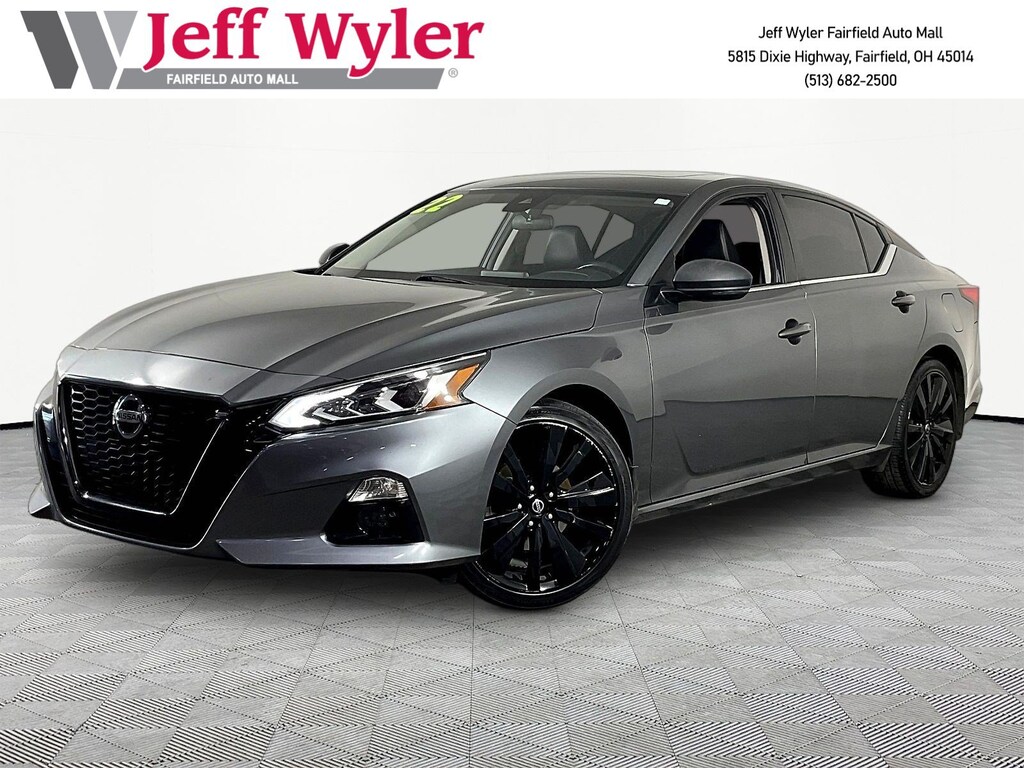 Used 2022 Nissan Altima 2.5 SR Sedan Sedan