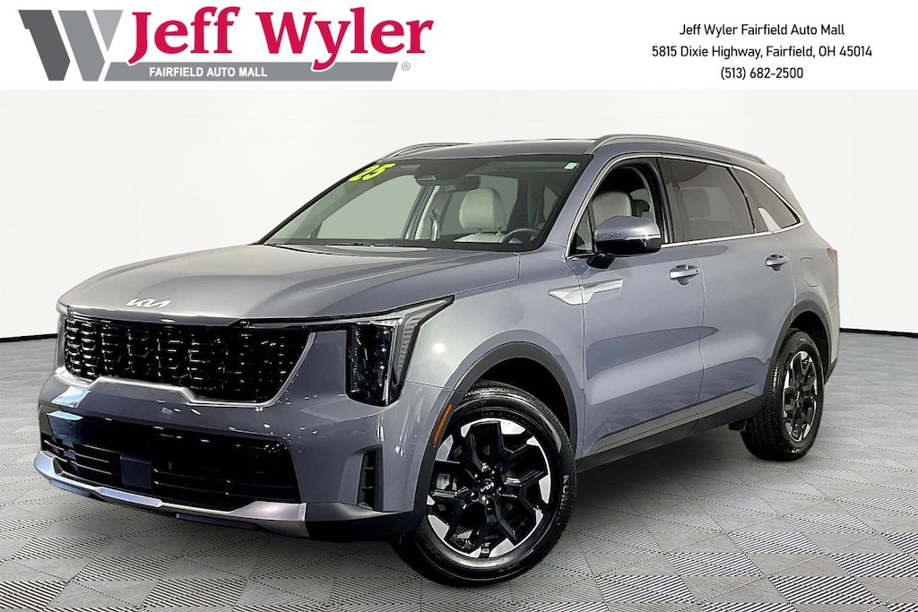 Certified 2025 Kia Sorento S AWD SUV