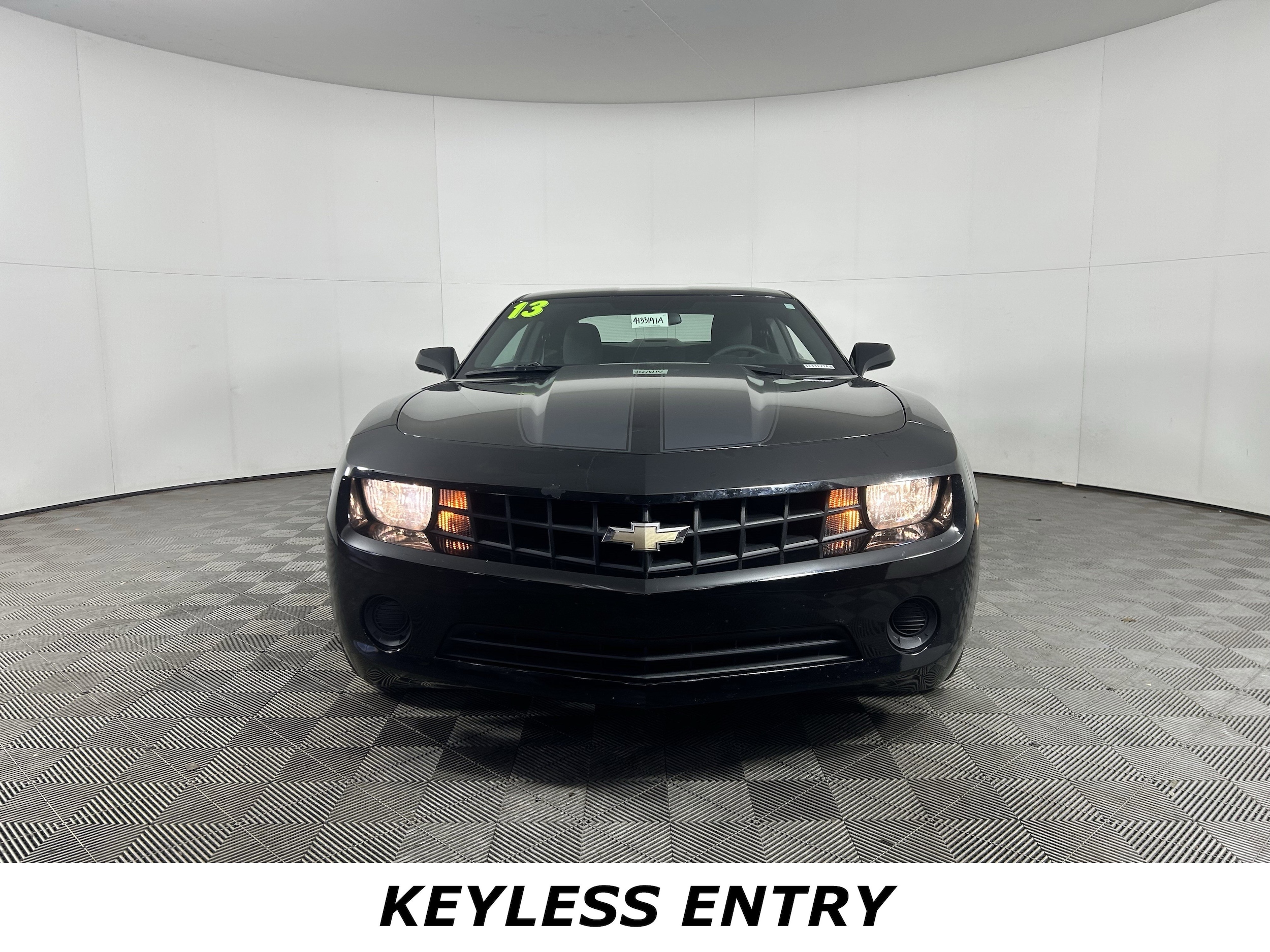 Used 2013 Chevrolet Camaro 2LS with VIN 2G1FA1E30D9121034 for sale in Fairfield, OH