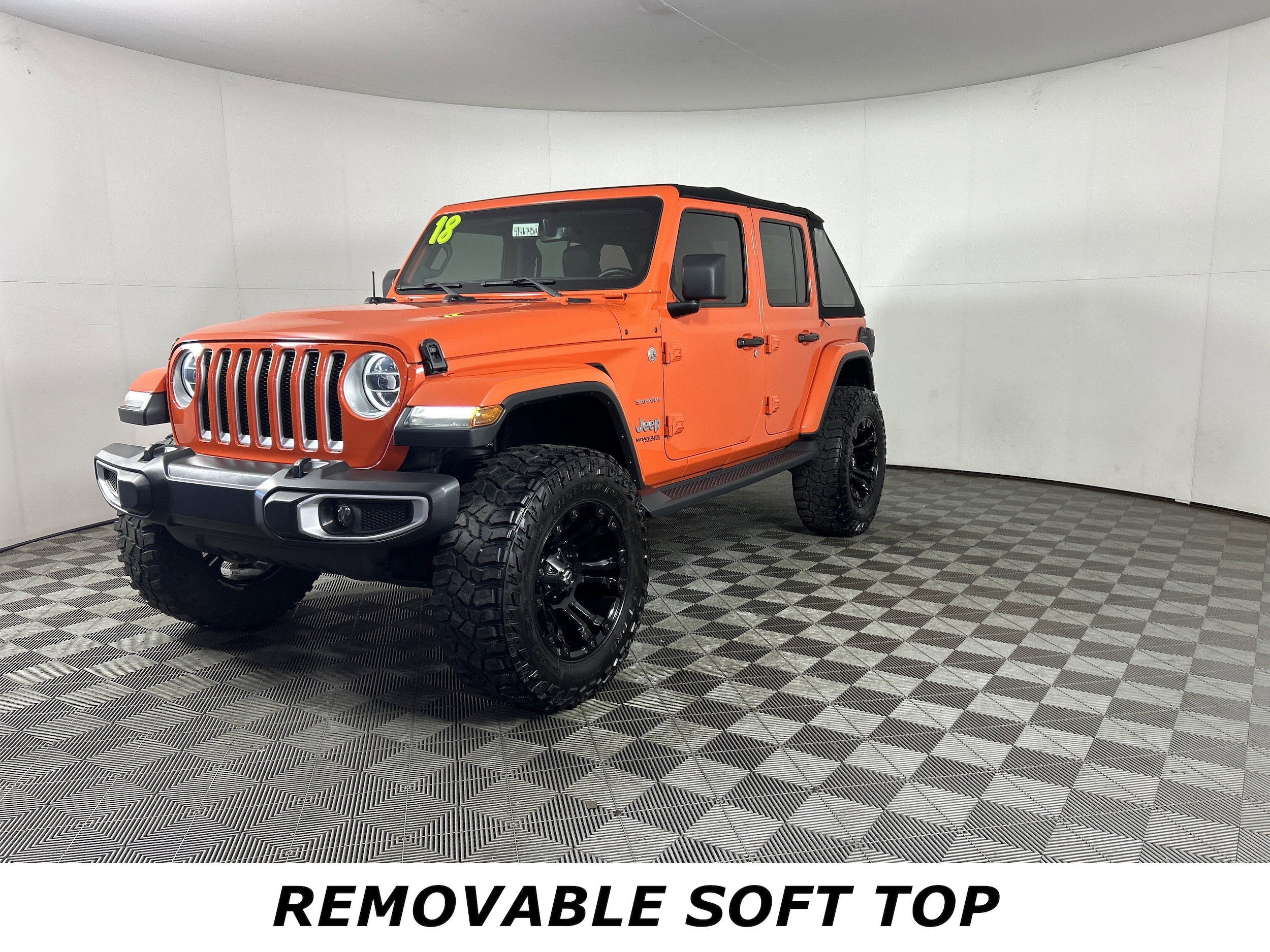 2018 Jeep Wrangler Unlimited Sahara photo 3