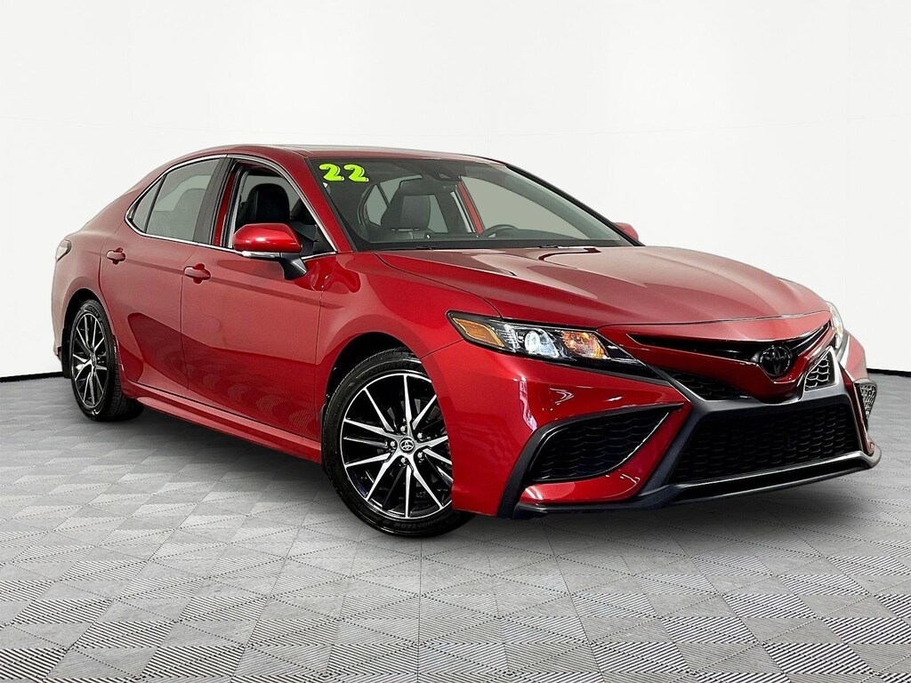 Used 2022 Toyota Camry SE Auto Sedan