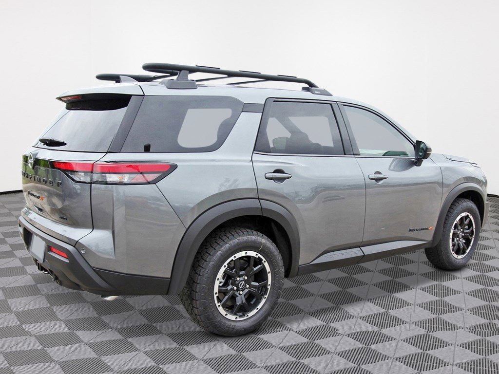 2025 Nissan Pathfinder Rock Creek photo 3