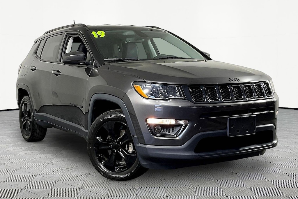 Used 2019 Jeep Compass Altitude 4x4 SUV