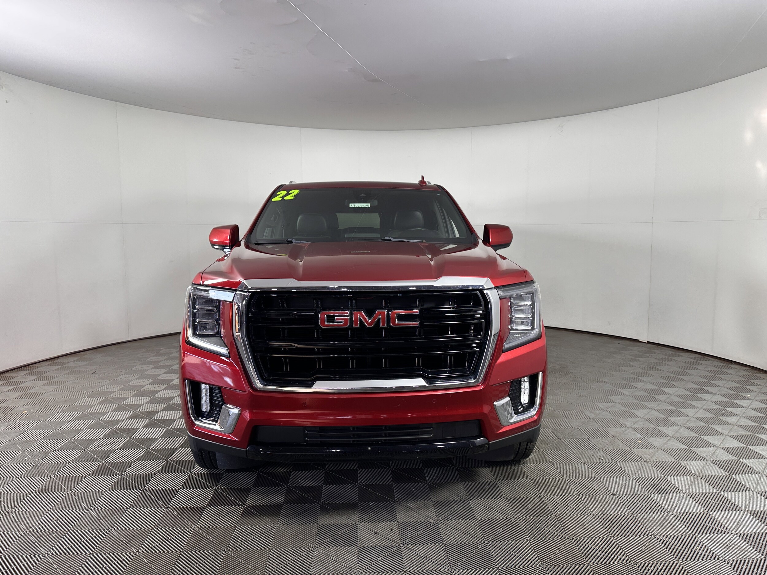 2022 Gmc Yukon SLE photo 2