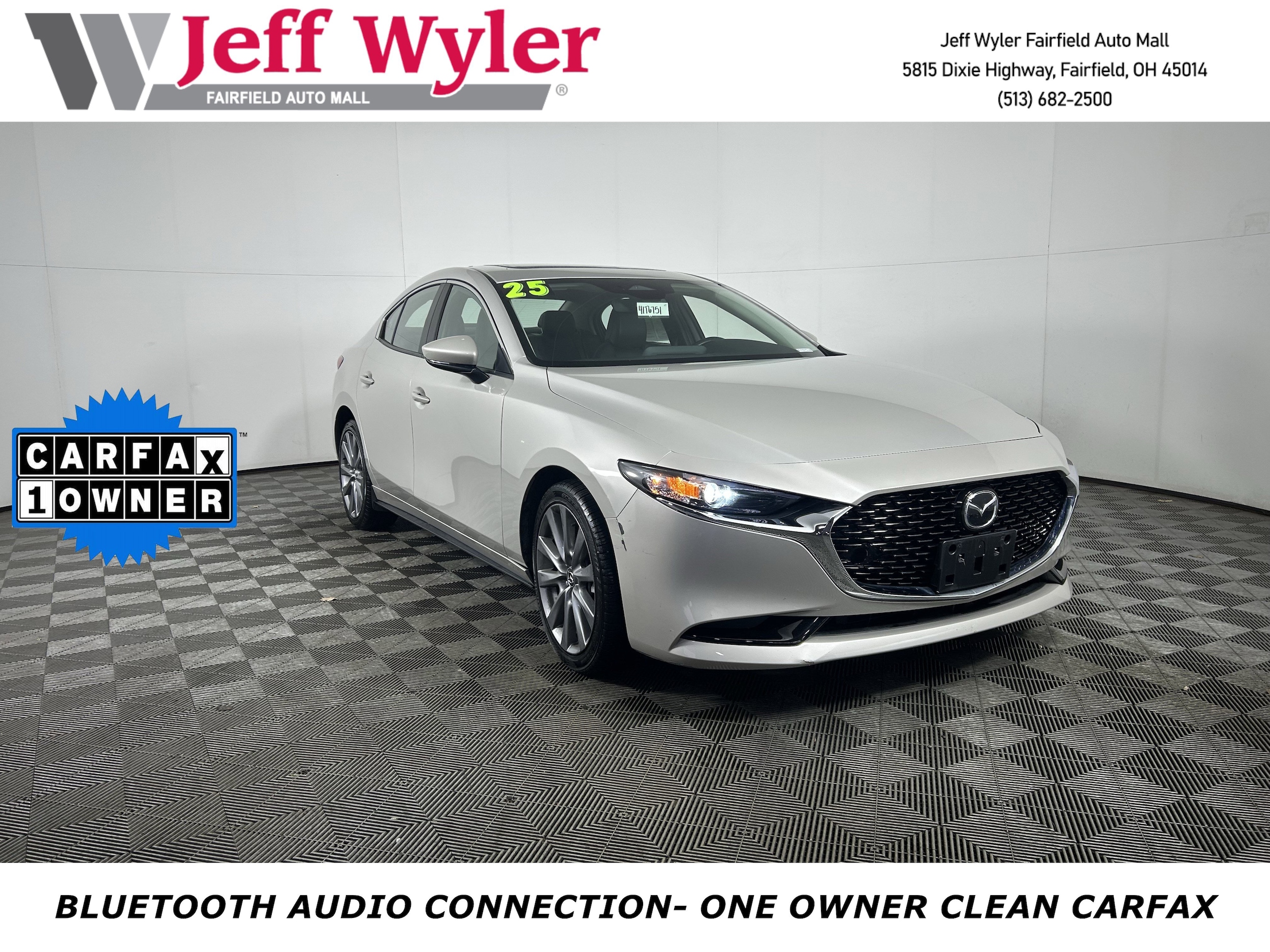 2025 Mazda Mazda3 Preferred's photo