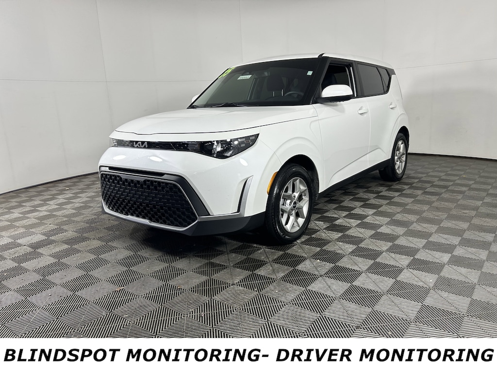 Certified 2025 Kia Soul LX FWD Hatchback