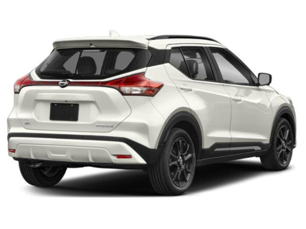 Used 2023 Nissan Kicks SR FWD SUV