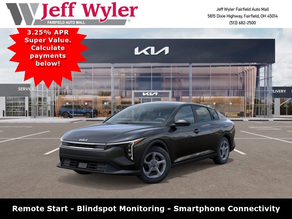 New 2025 Kia K4 LXS Sedan