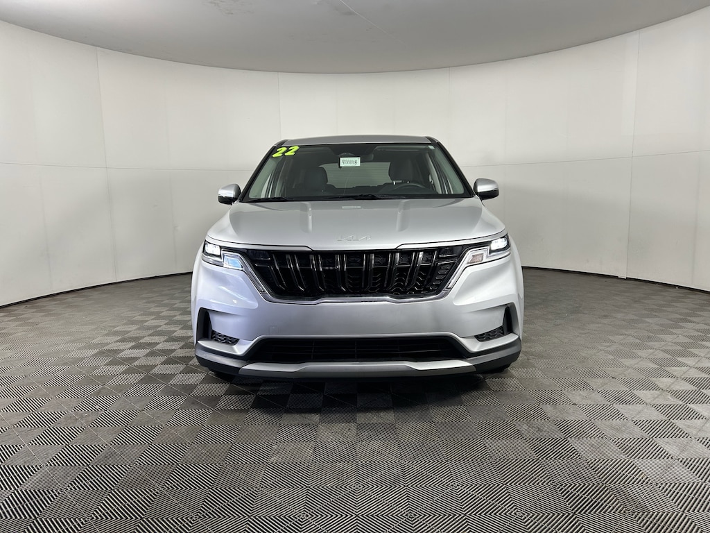 Used 2022 Kia Carnival LX FWD MPV