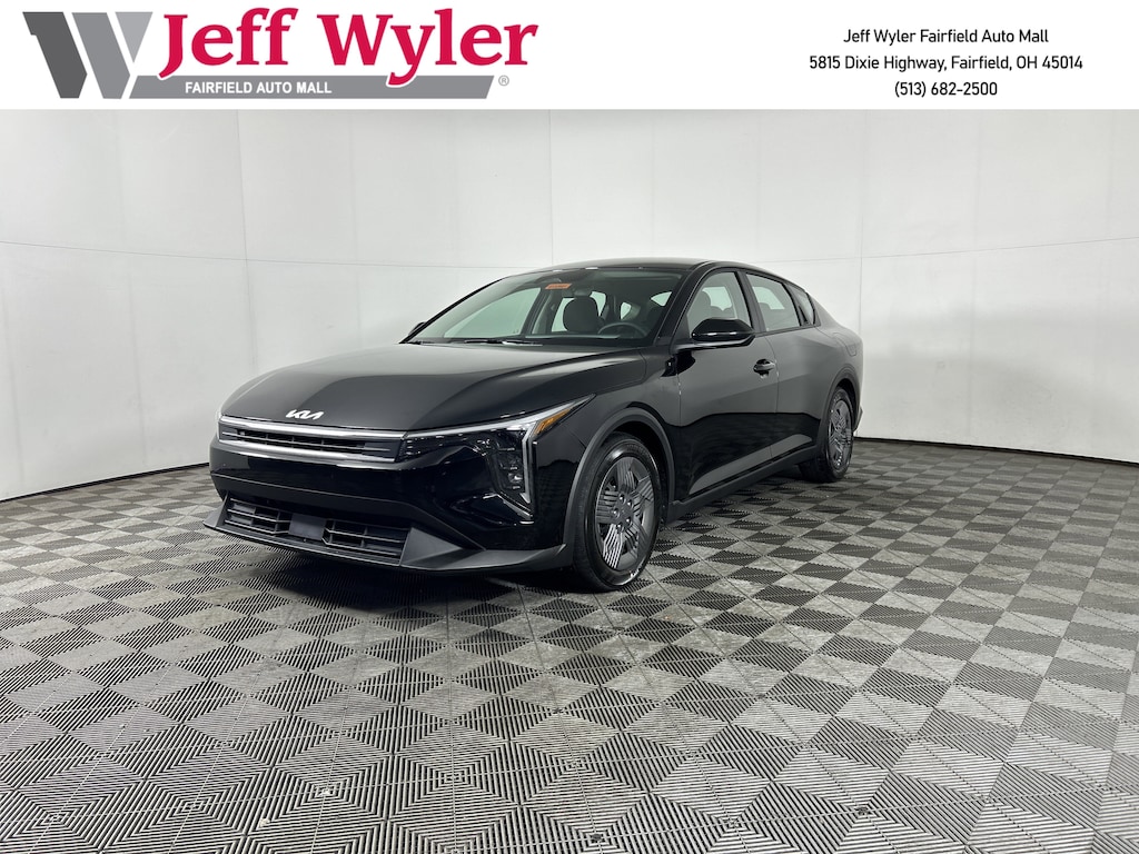 New 2025 Kia K4 LX Sedan