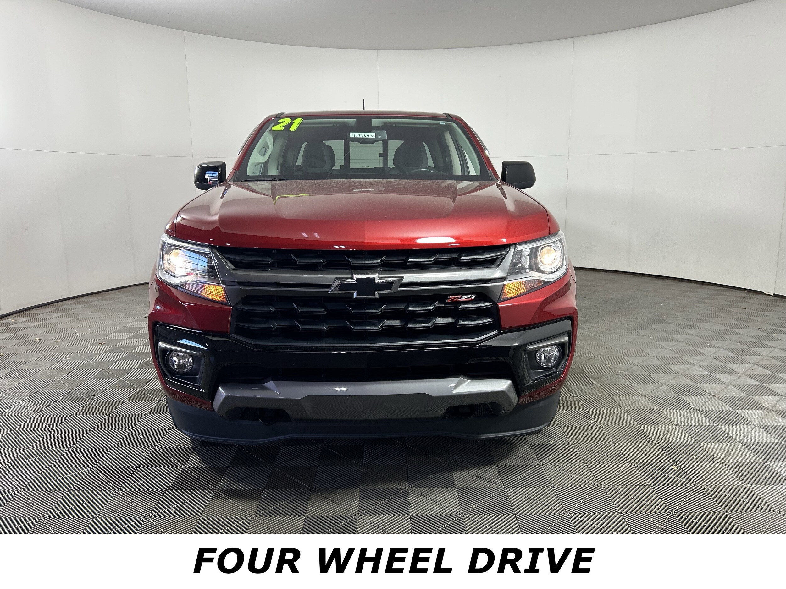 2021 Chevrolet Colorado Z71 photo 2