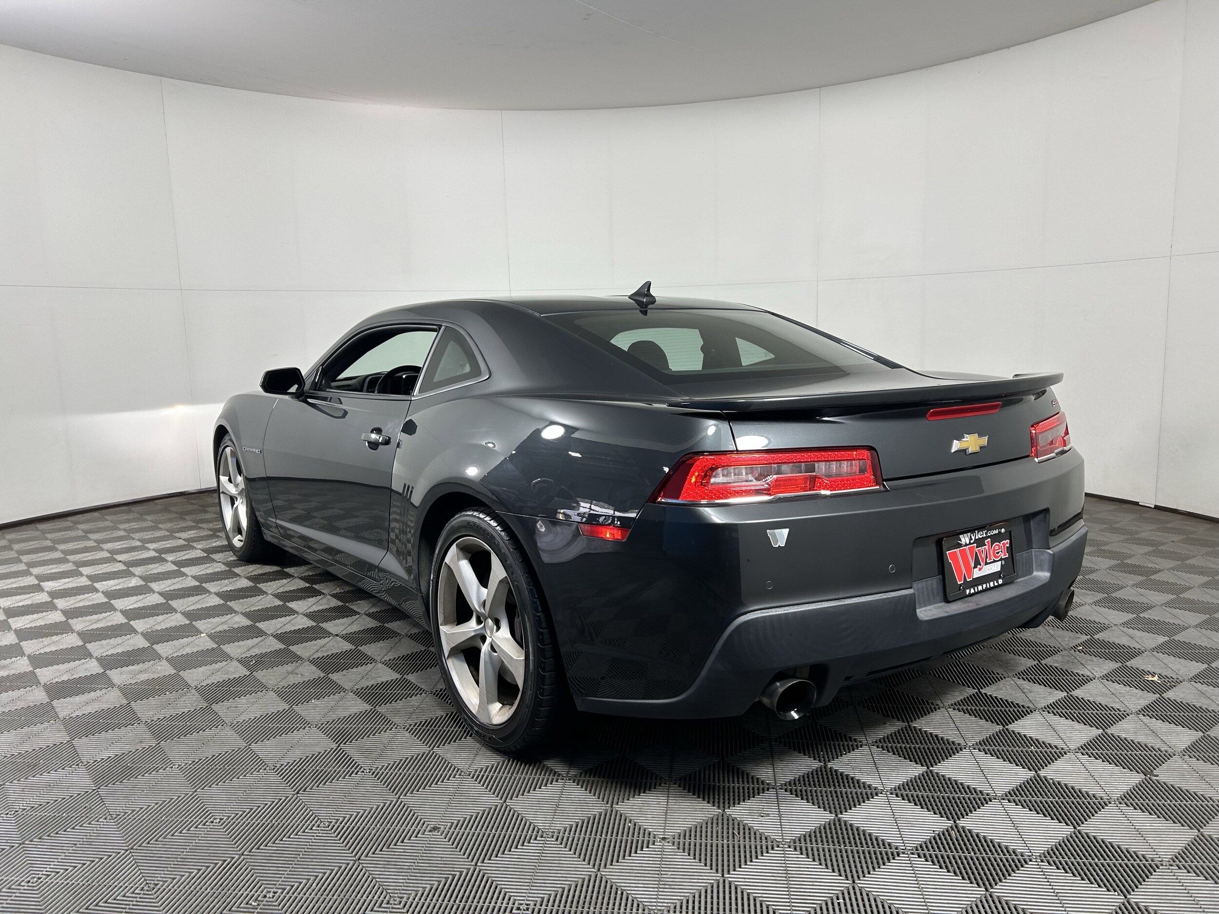 2015 Chevrolet Camaro 2SS Coupe photo 4