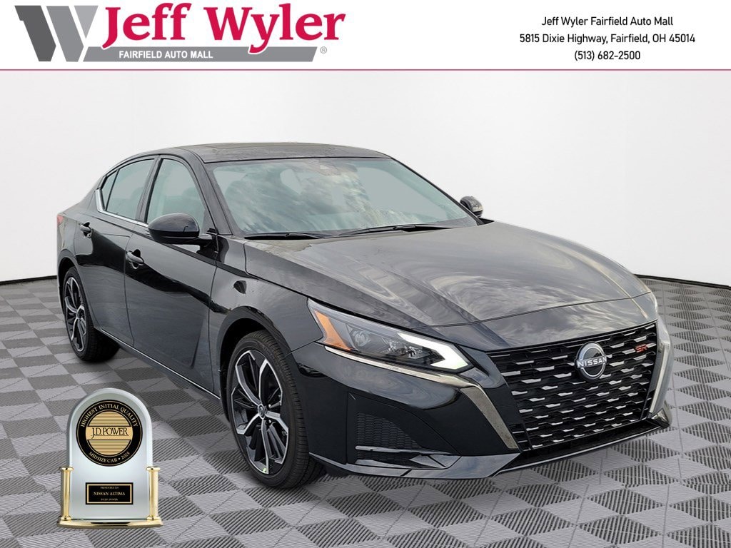 New 2025 Nissan Altima SR Sedan