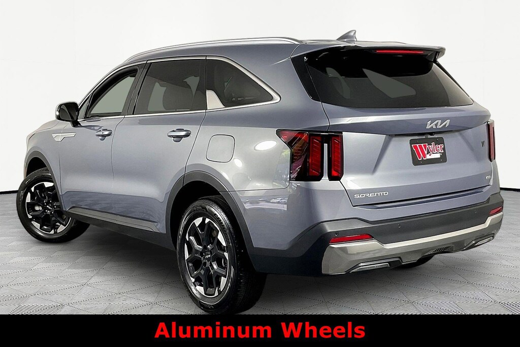 Certified 2025 Kia Sorento S AWD SUV