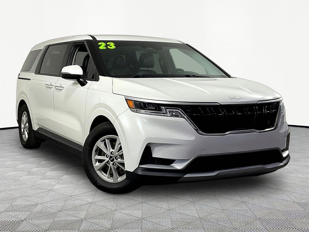 Used 2023 Kia Carnival LX FWD w/Seat Pkg MPV