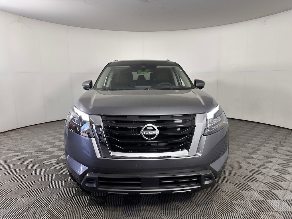 New 2025 Nissan Pathfinder SV SUV