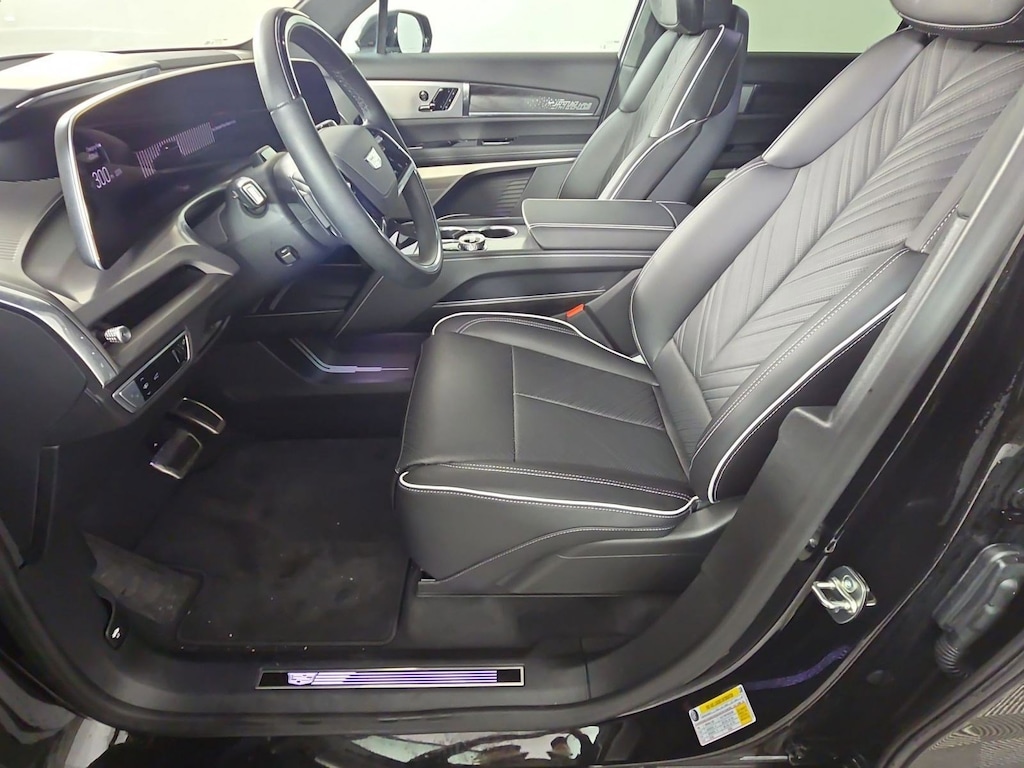 New 2026 CADILLAC VISTIQ Platinum SUV