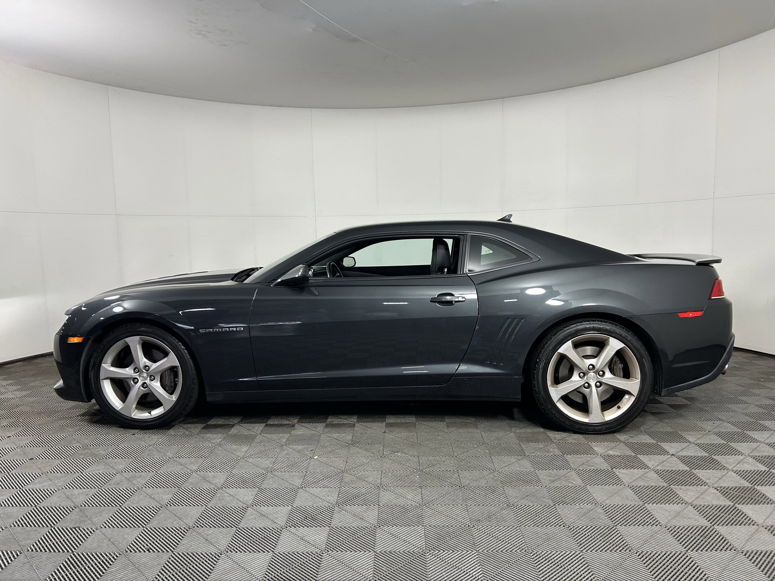 2015 Chevrolet Camaro 2SS Coupe photo 4