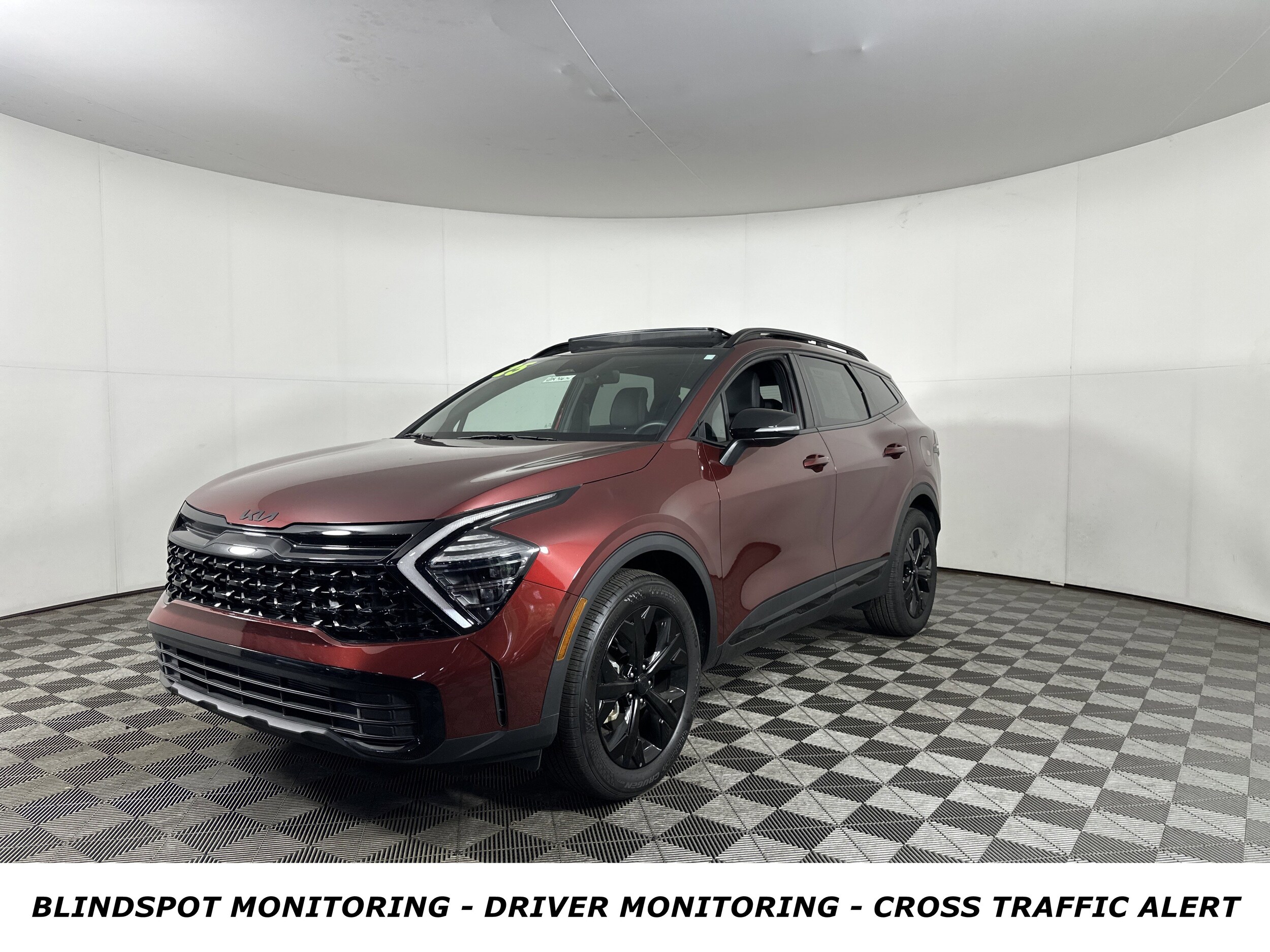 2025 Kia Sportage X-Line photo 3
