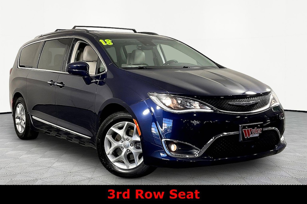 Used 2018 Chrysler Pacifica Touring L Plus FWD Van