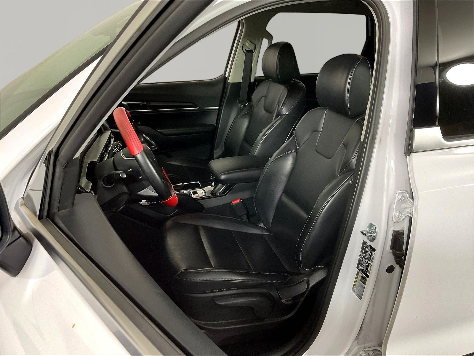 2024 Kia Telluride LX - Photo 24