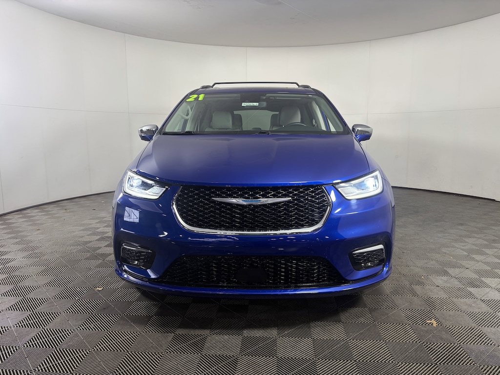 Used 2021 Chrysler Pacifica Hybrid Limited FWD Van Passenger Van