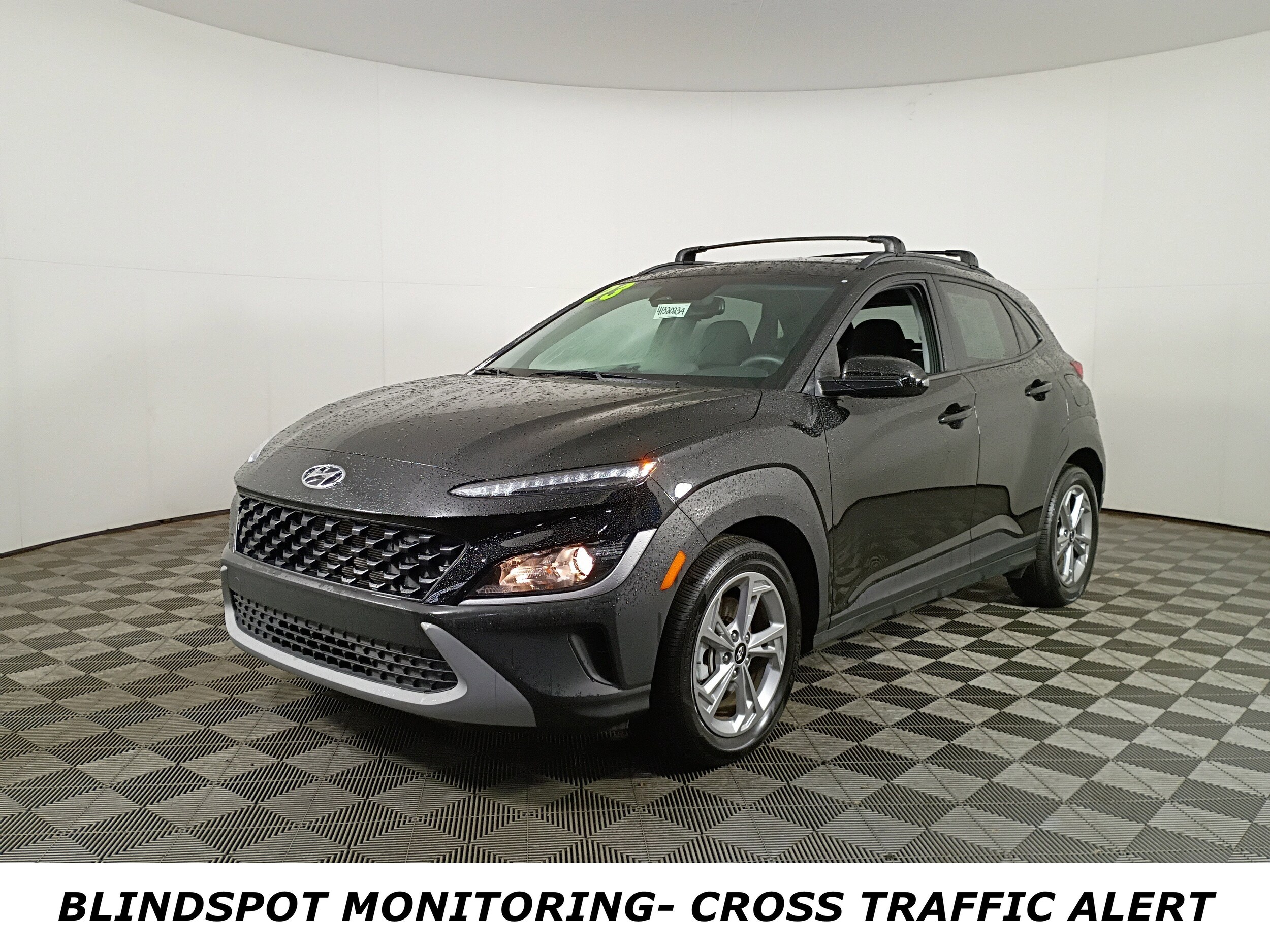 2023 Hyundai Kona SEL photo 3
