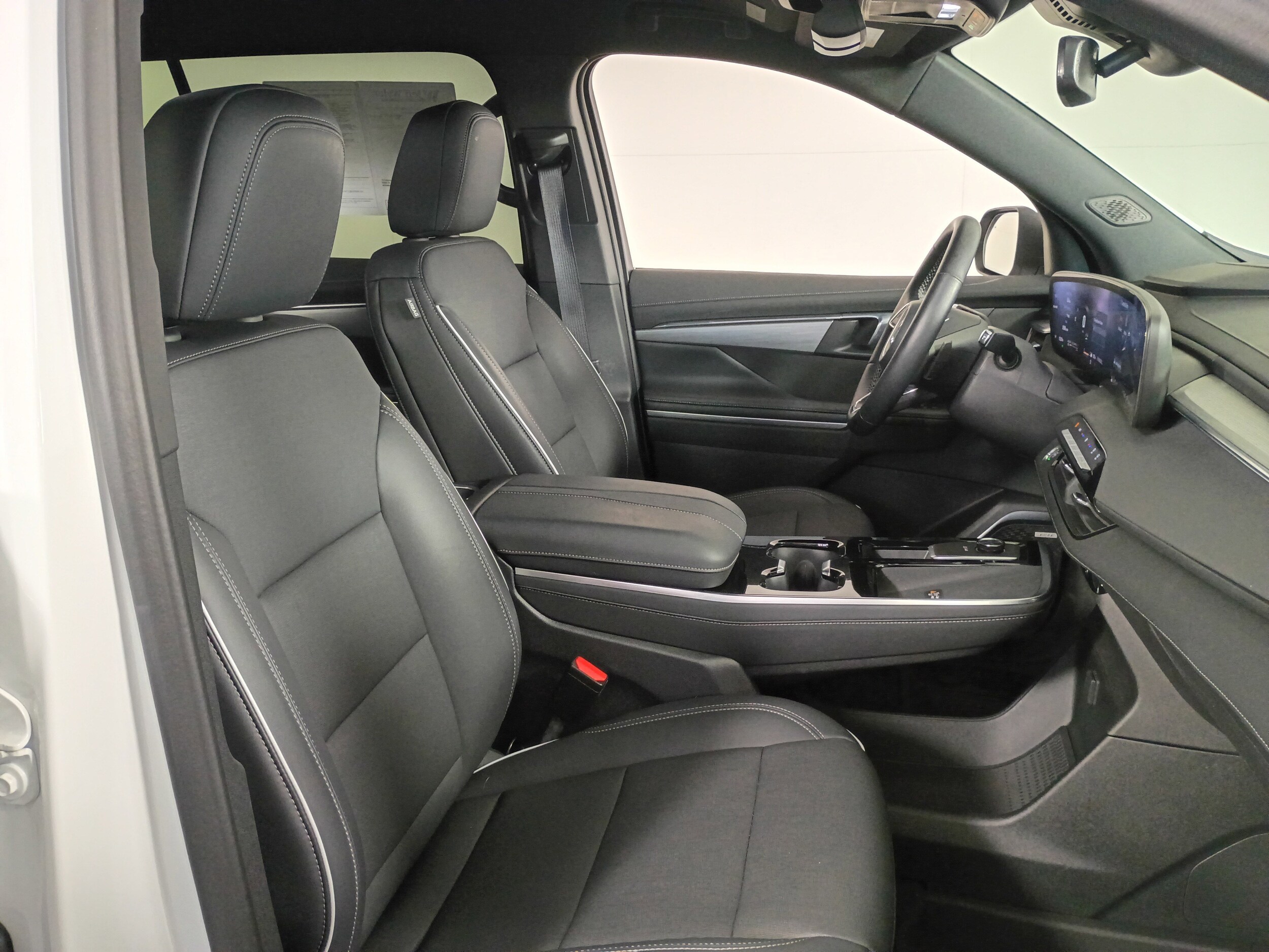 2025 Buick Enclave Preferred photo 2