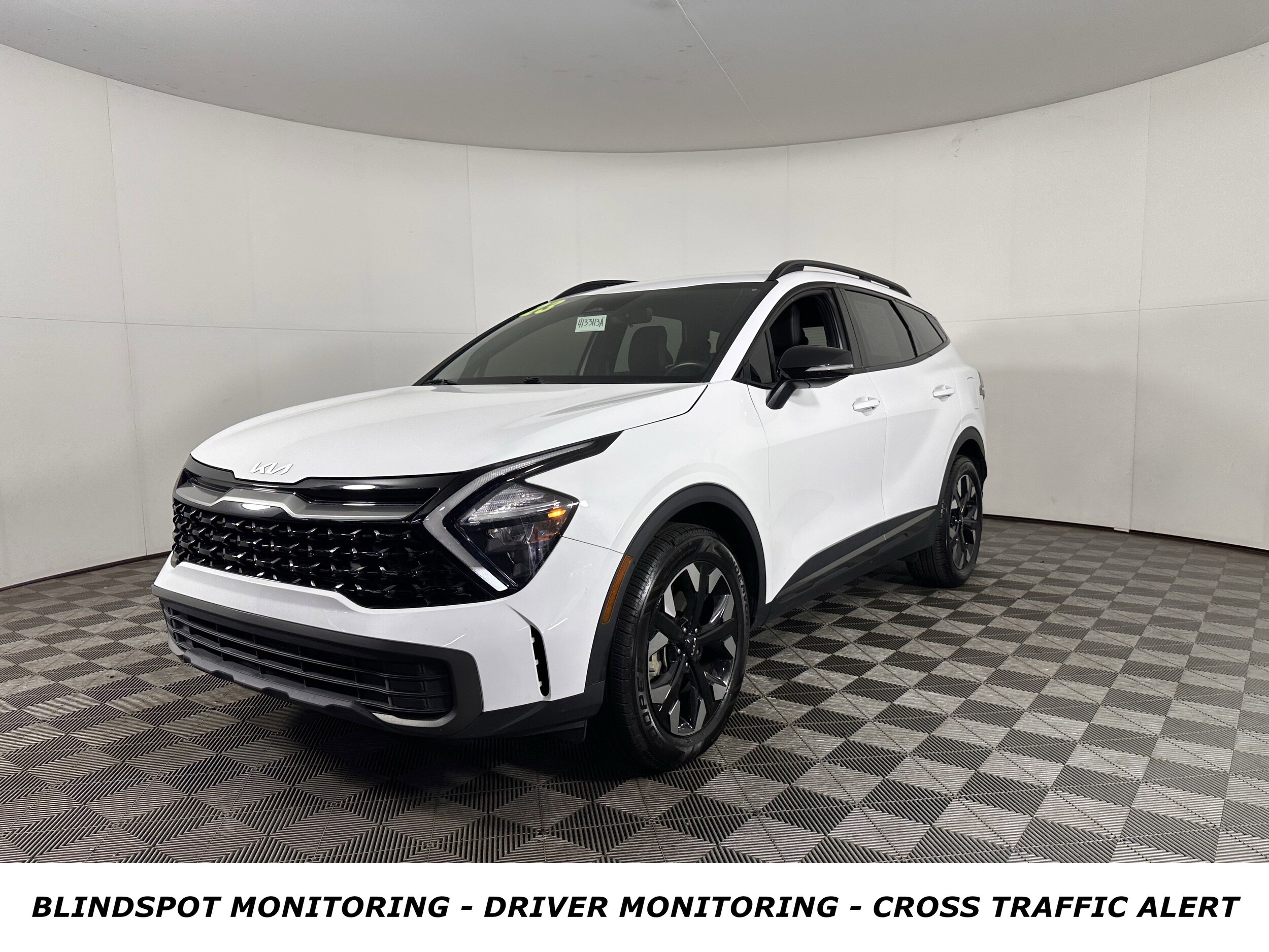 2023 Kia Sportage X-Line photo 3