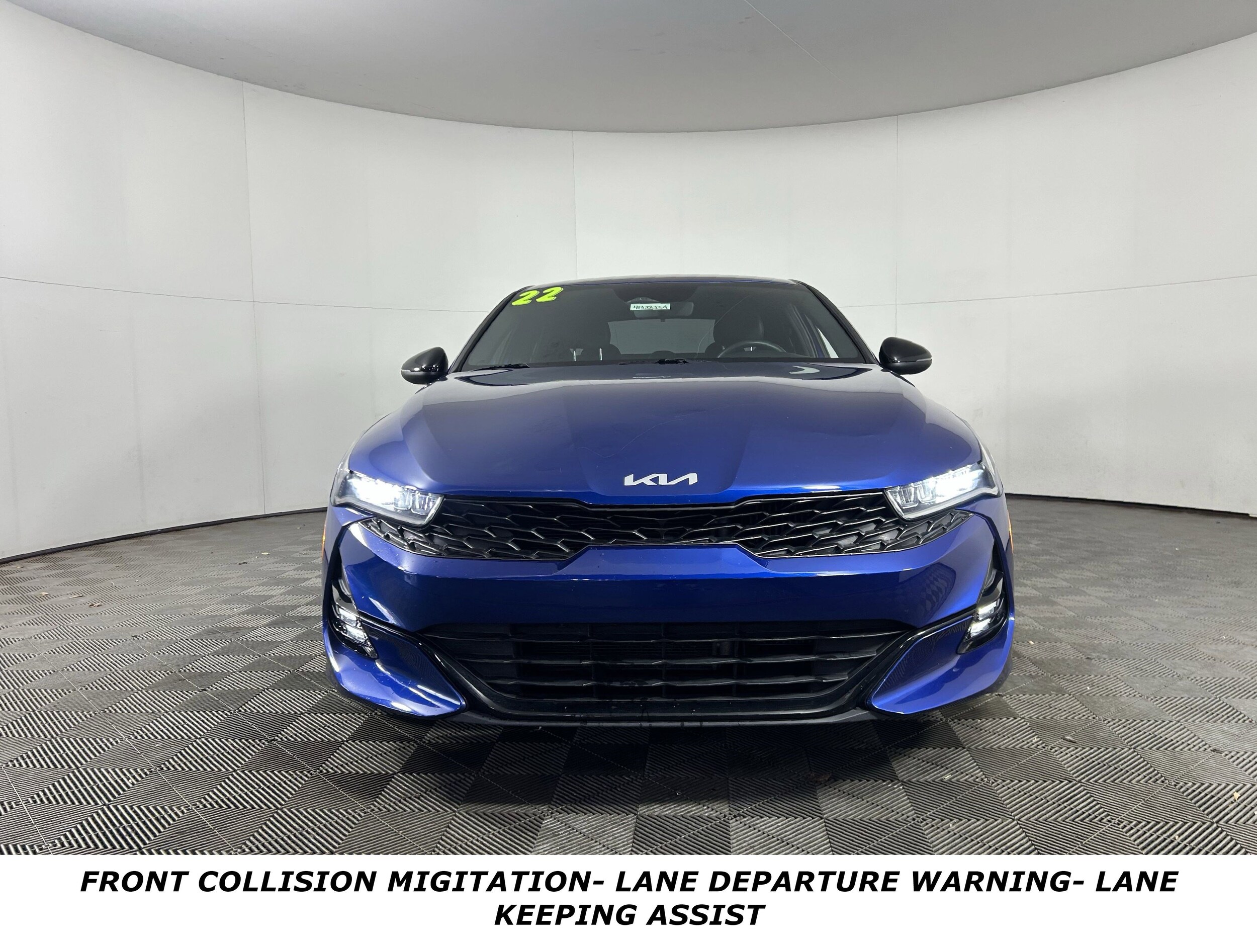 2022 Kia K5 GT-Line photo 2