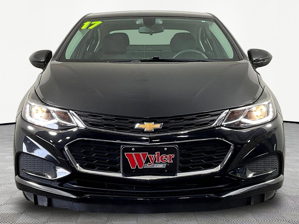 Used 2017 Chevrolet Cruze 4dr Sdn 1.4L LT w/1SD Sedan