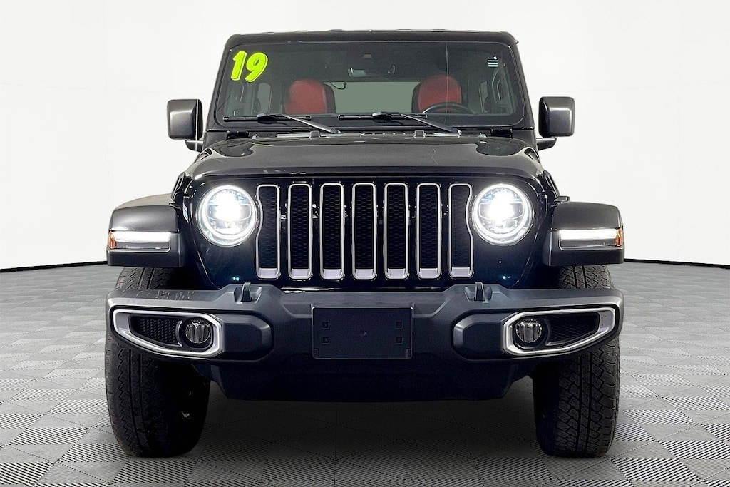 Used 2019 Jeep Wrangler Unlimited Sahara 4x4 SUV