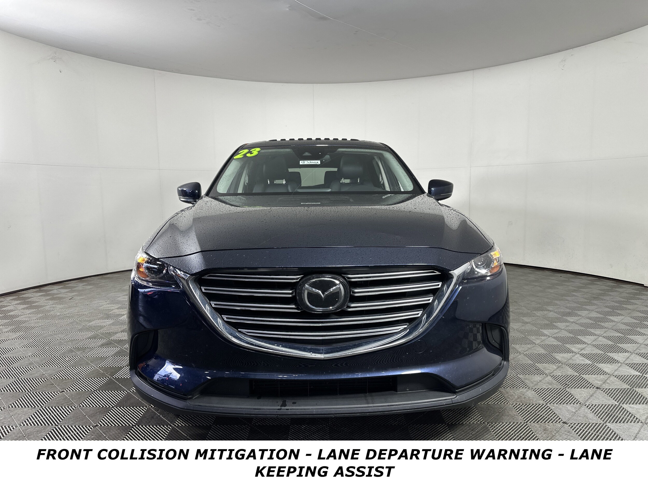 2023 Mazda CX-9 Touring photo 2