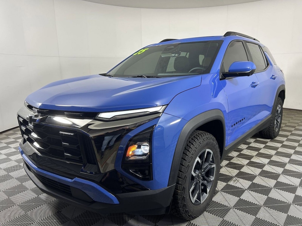 Used 2025 Chevrolet Equinox FWD 4dr ACTIV w/XDB SUV