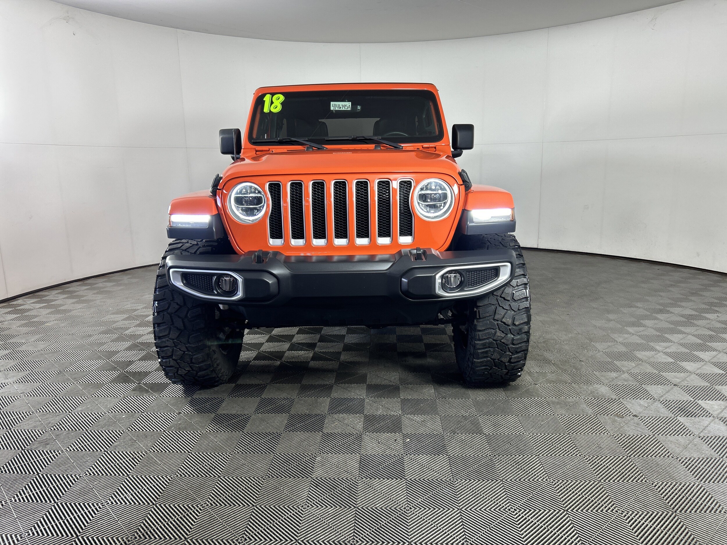 2018 Jeep Wrangler Unlimited Sahara photo 2