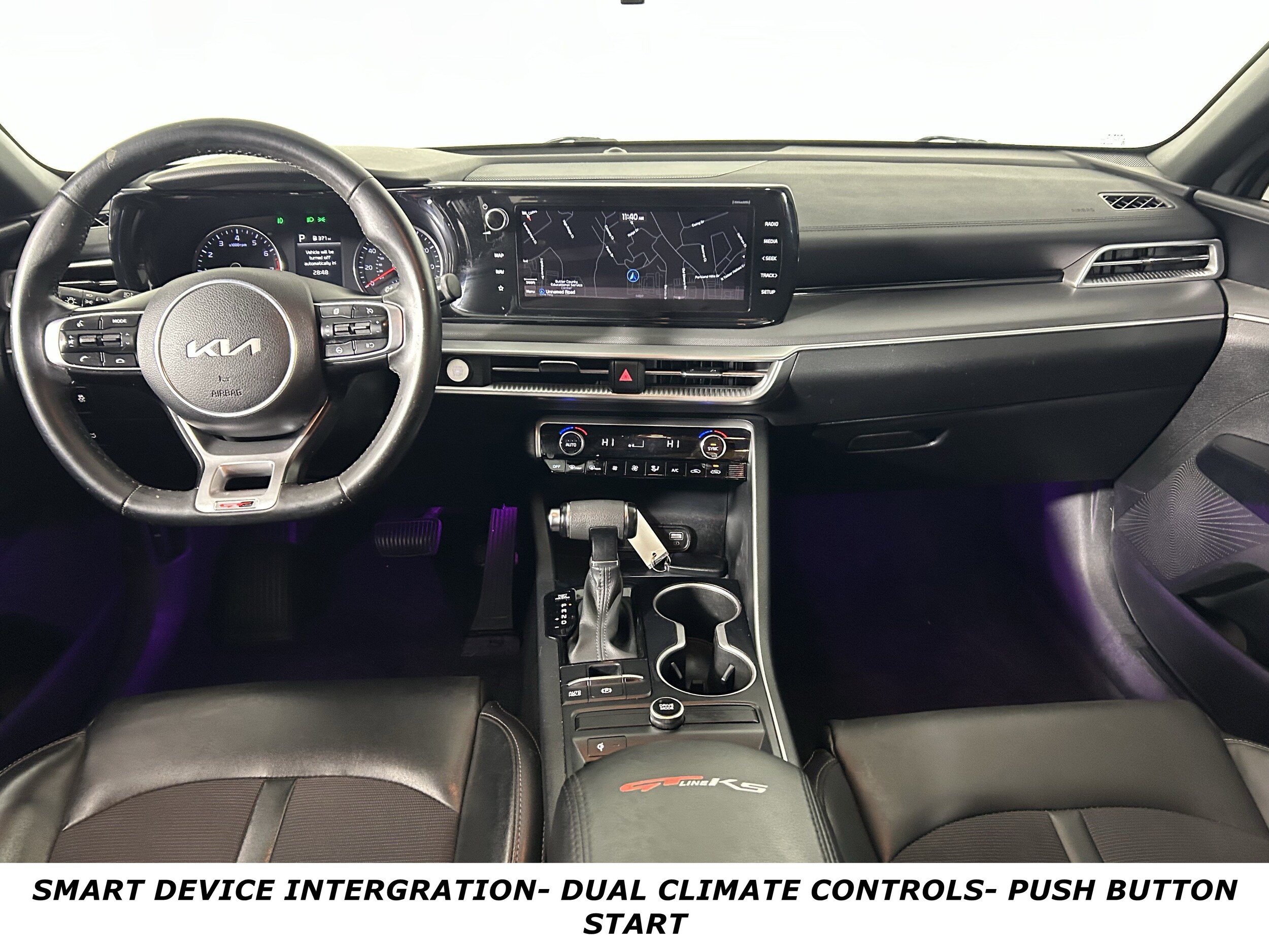 2022 Kia K5 GT-Line photo 3