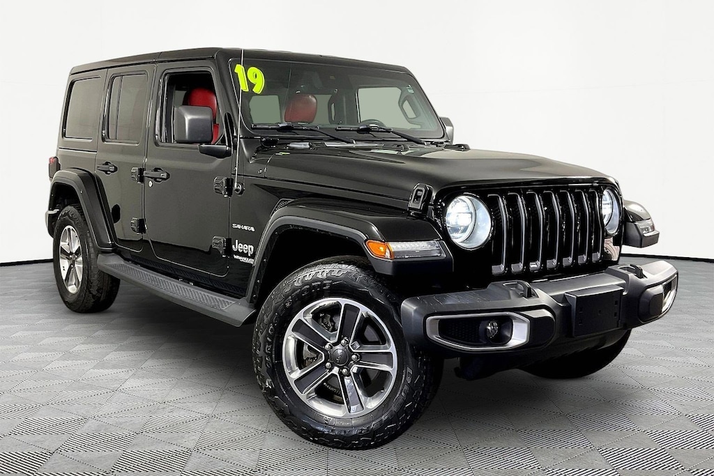 Used 2019 Jeep Wrangler Unlimited Sahara 4x4 SUV
