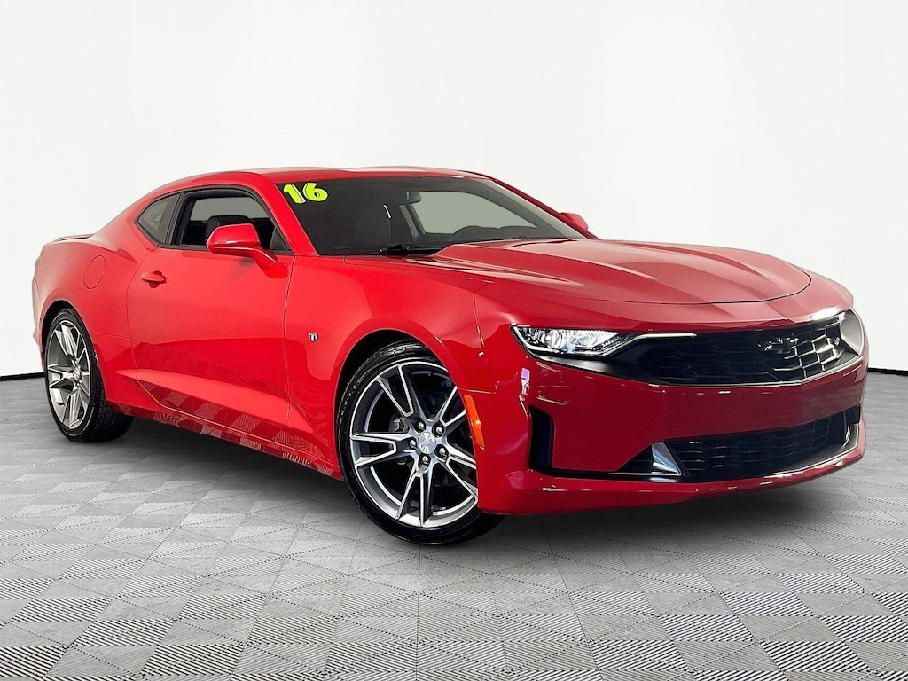 Used 2019 Chevrolet Camaro 2dr Cpe 1LT Coupe