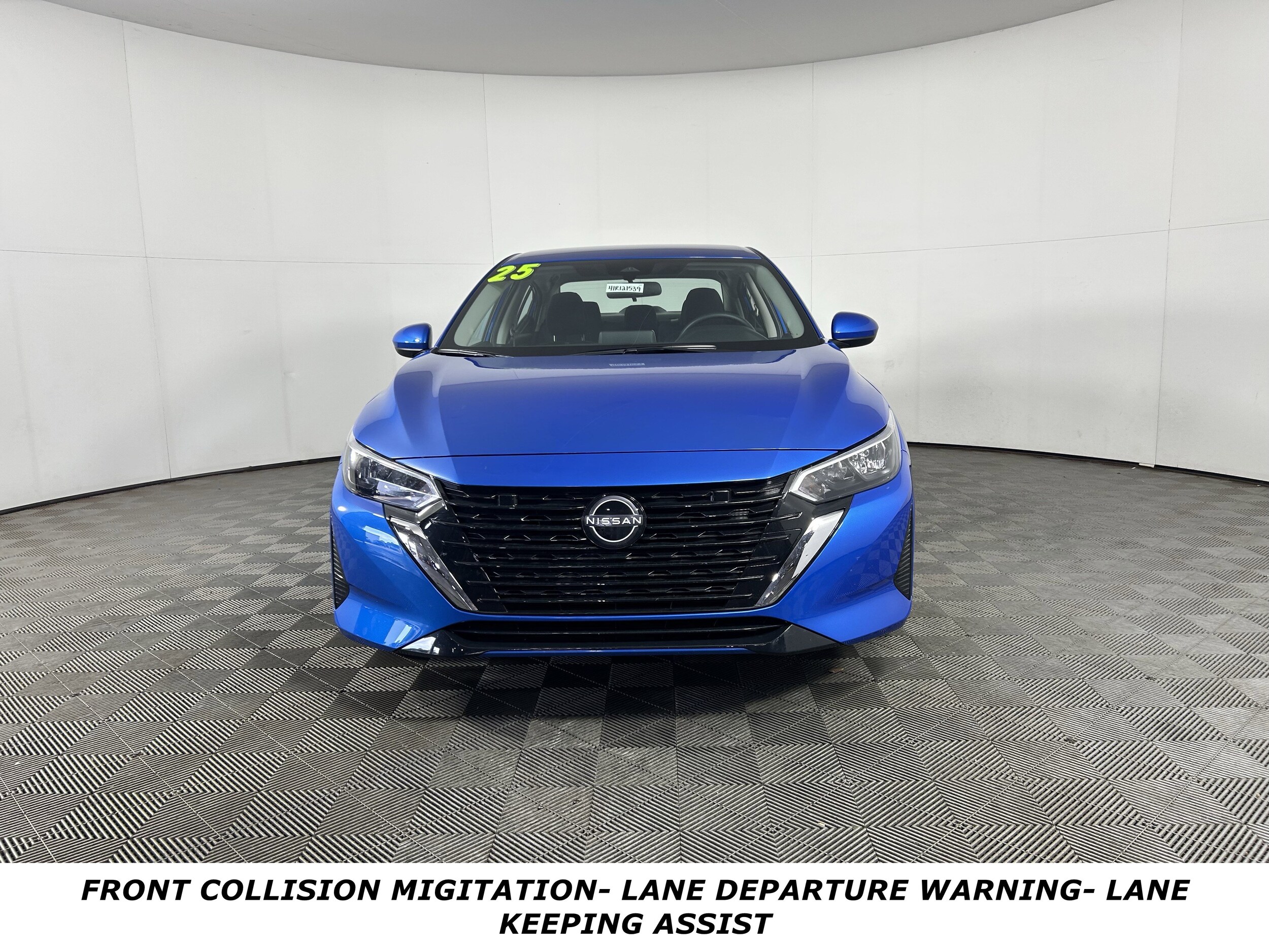 2025 Nissan Sentra SV photo 2