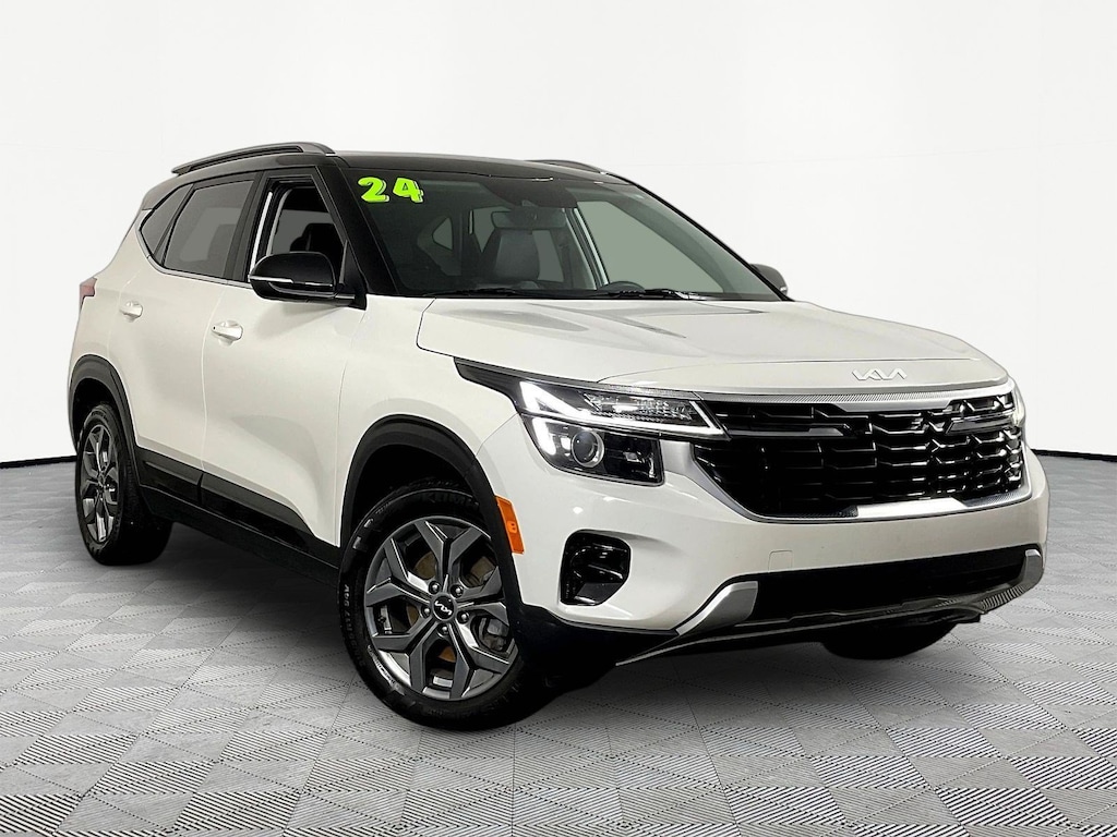 Used 2024 Kia Seltos S IVT AWD SUV
