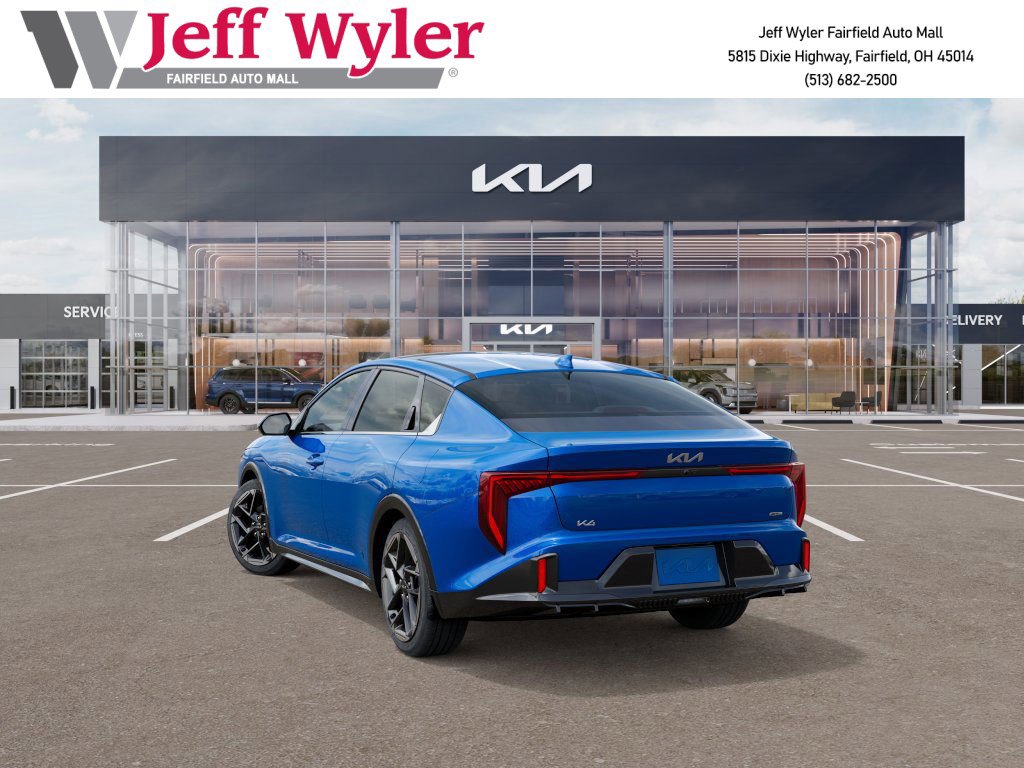 2025 Kia K4 GT-Line photo 4