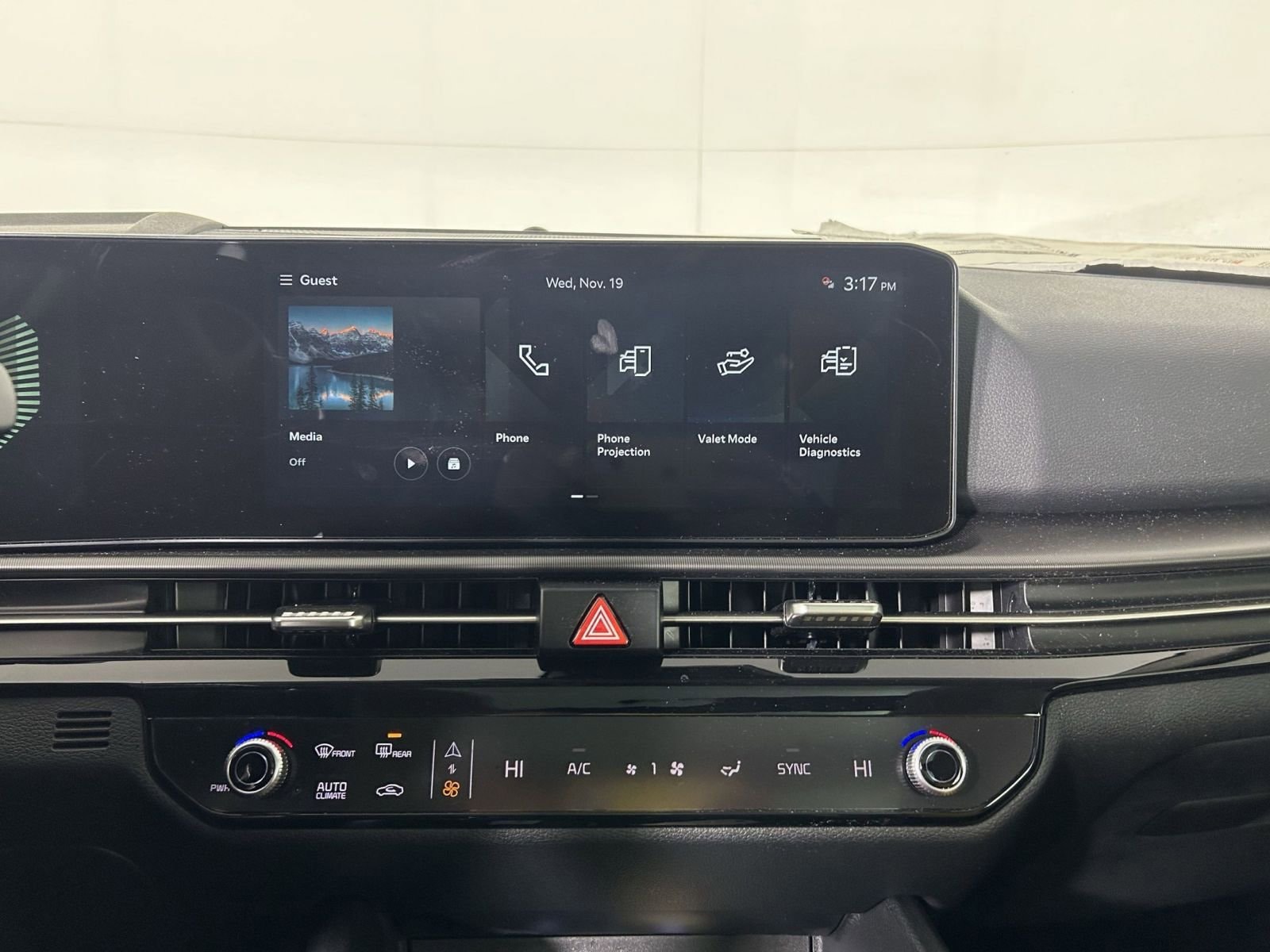 2026 Kia Sportage EX - Photo 22