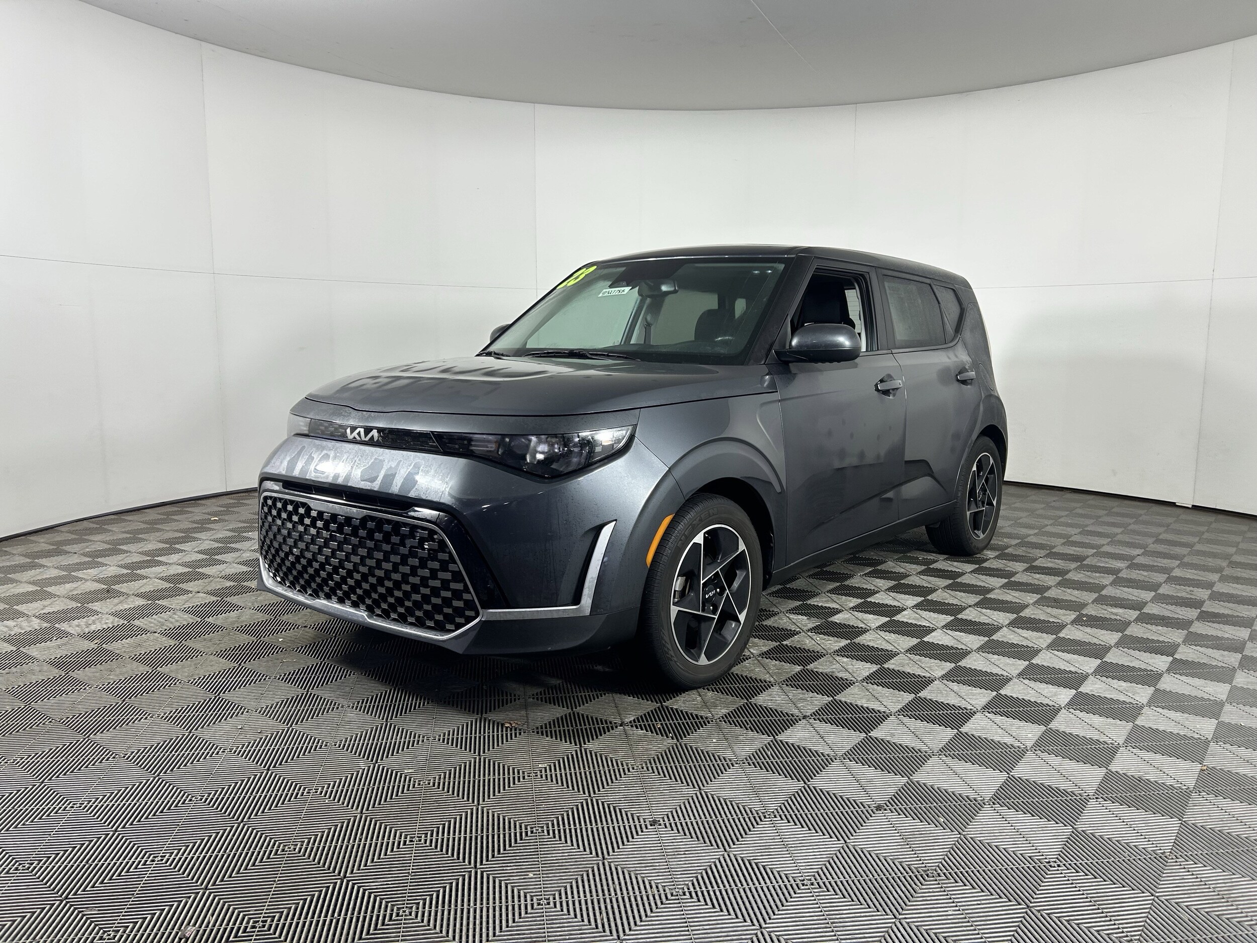 2023 Kia Soul EX photo 3