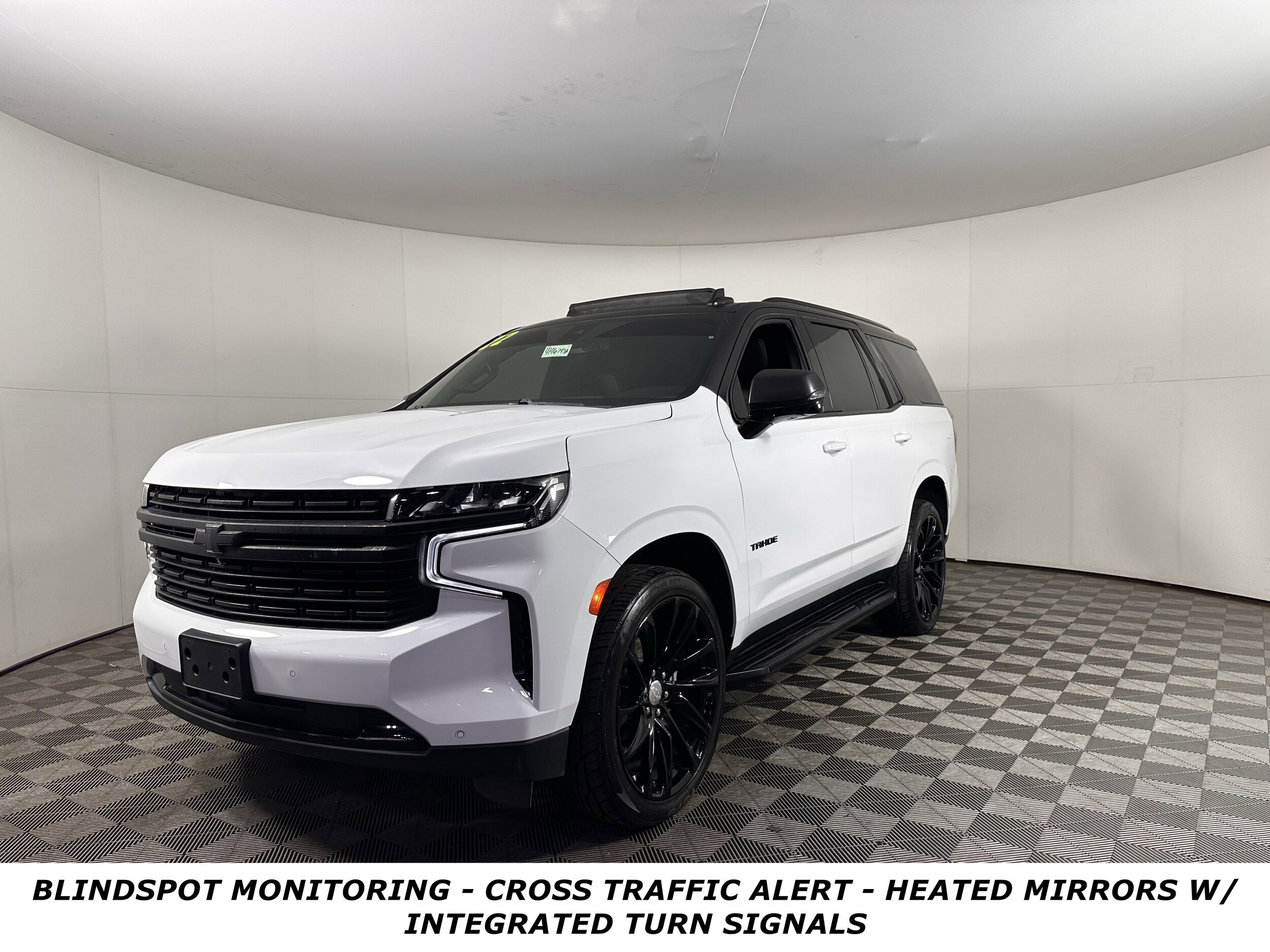 2022 Chevrolet Tahoe RST photo 3