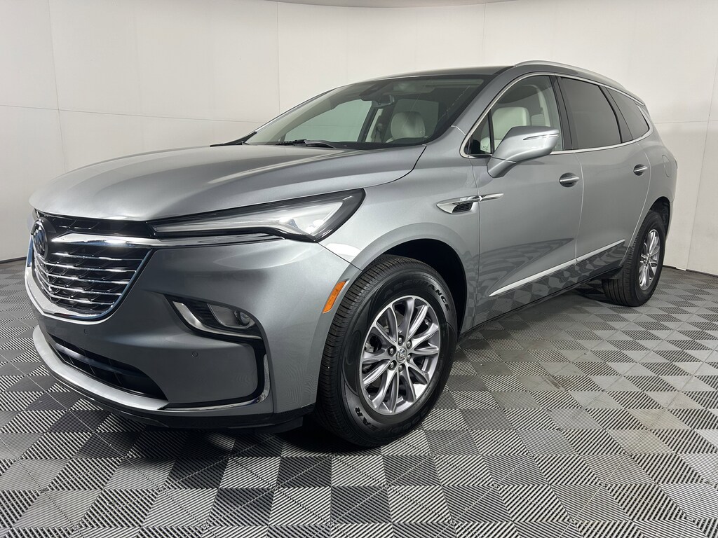 Used 2024 Buick Enclave FWD 4dr Essence SUV