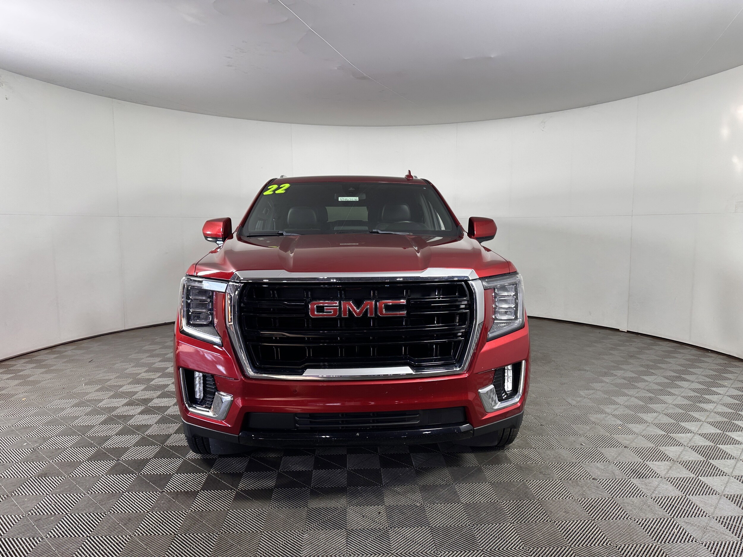 2022 Gmc Yukon SLE photo 2